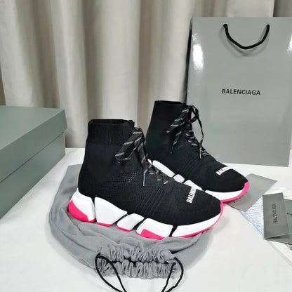 B - SNEAKERS