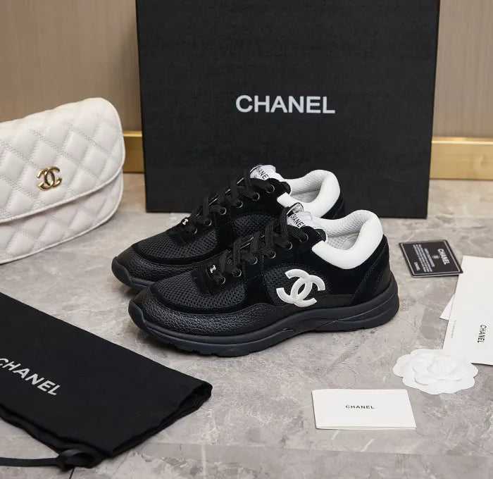C - SNEAKERS