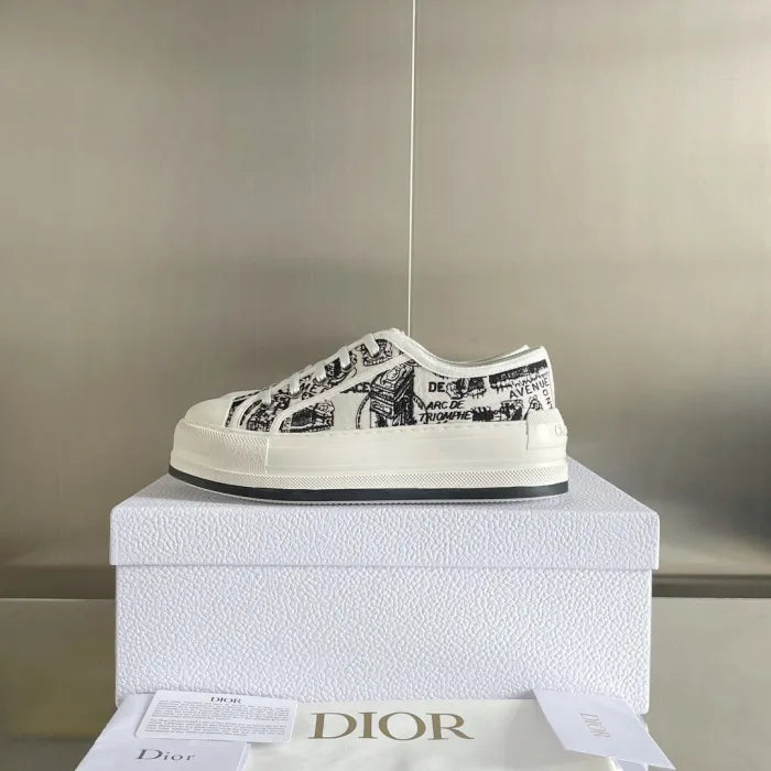 D - SNEAKERS