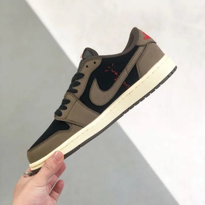 N - SNEAKERS