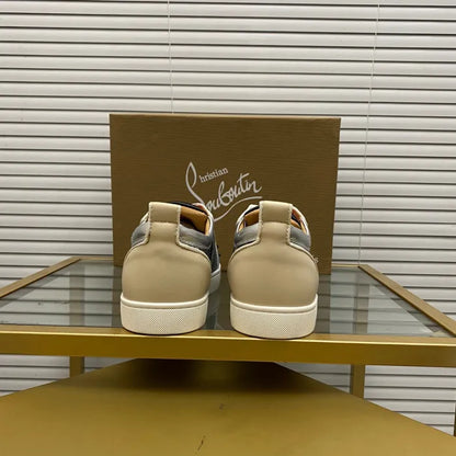 C - SNEAKERS