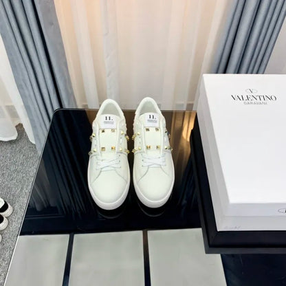 V - SNEAKERS