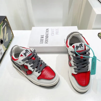 B - SNEAKERS