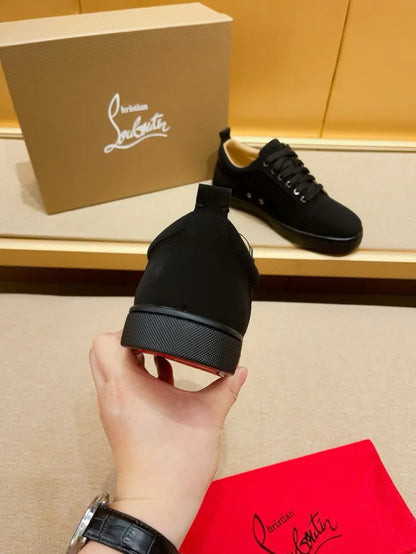 C - SNEAKERS