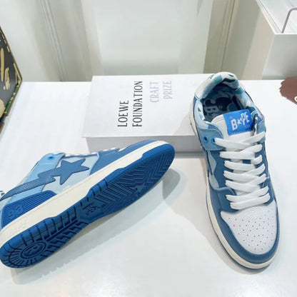B - SNEAKERS