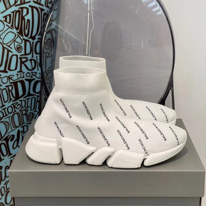 B - SNEAKERS