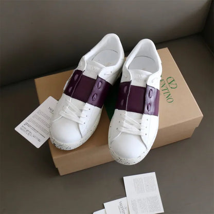 V - SNEAKERS