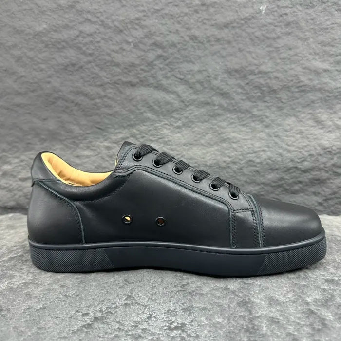 C - SNEAKERS