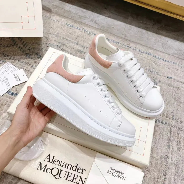 A - SNEAKERS