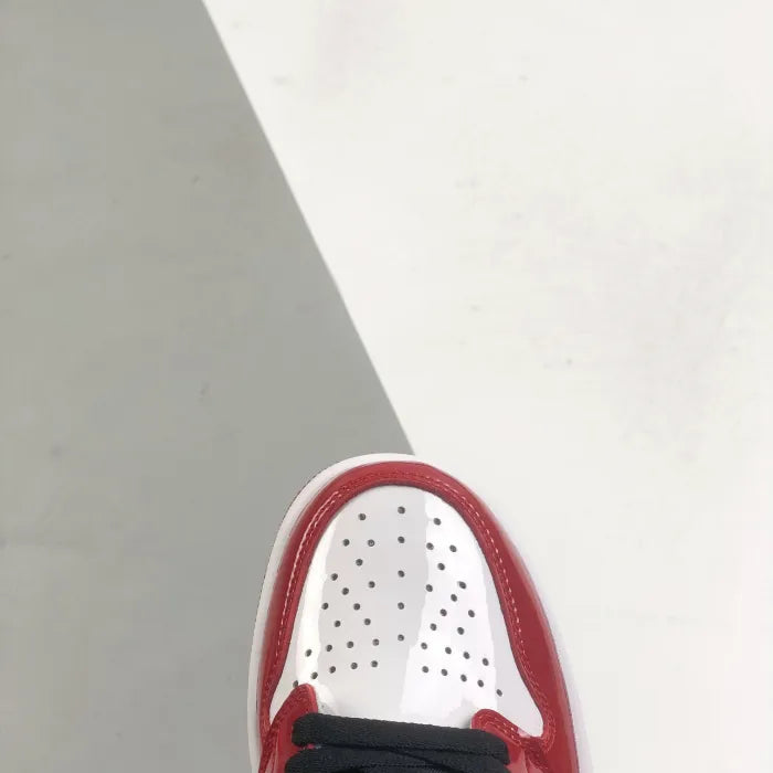 N - SNEAKERS