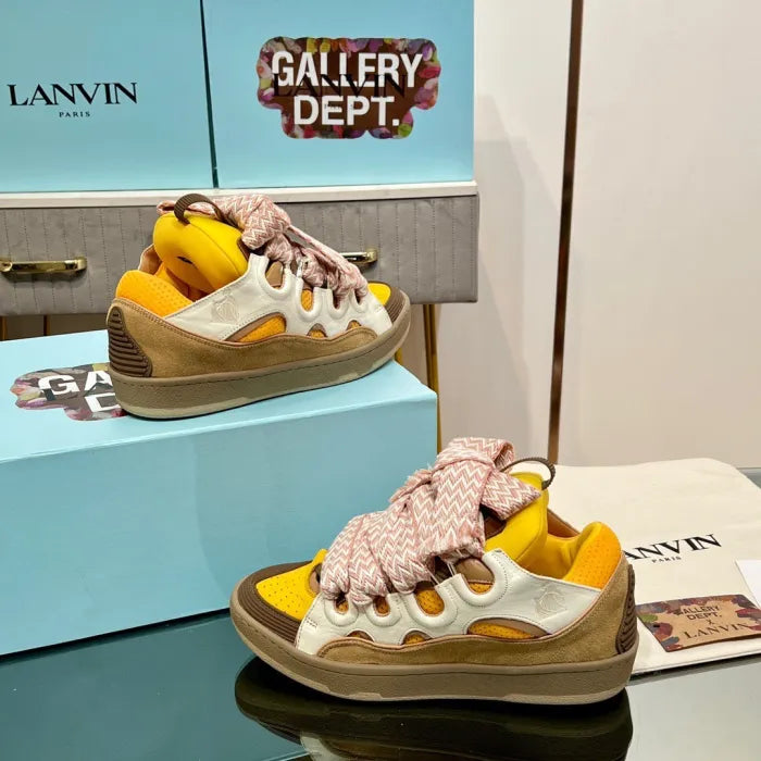 L - SNEAKERS