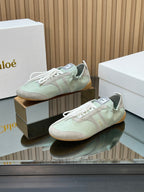 H-Sneakers