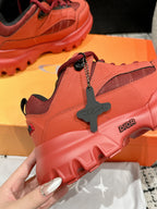 D-Sneakers