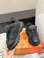 D-Sneakers