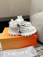 D-Sneakers