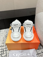 D-Sneakers