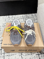 M-Sneakers