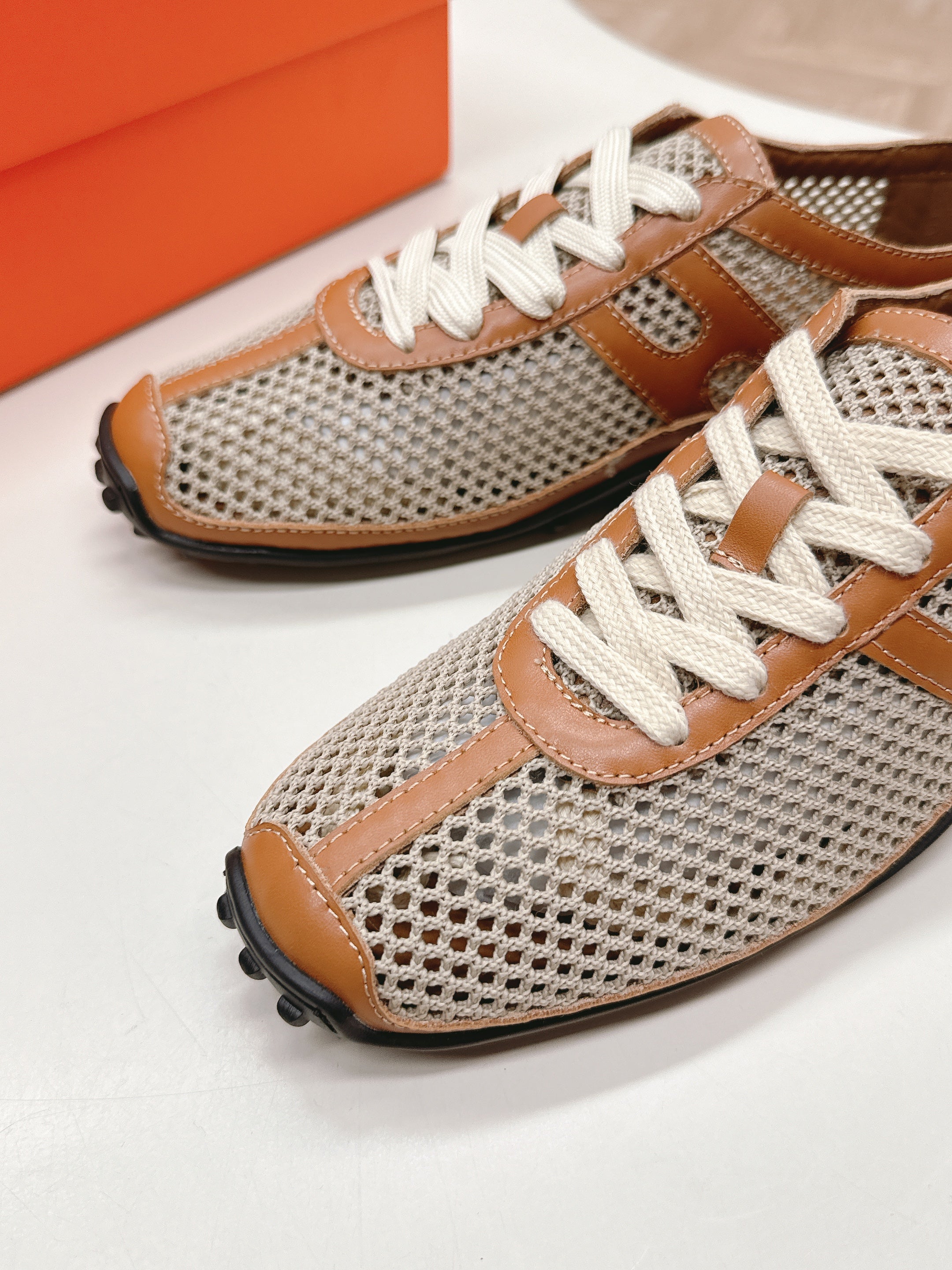 A-Sneakers
