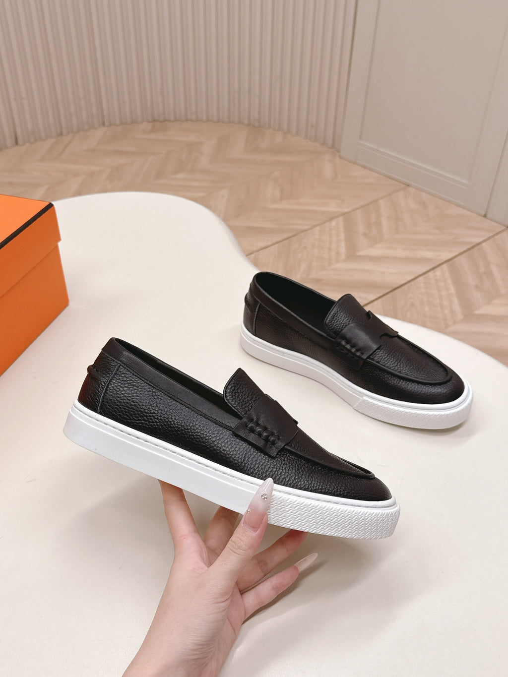 A-Sneakers
