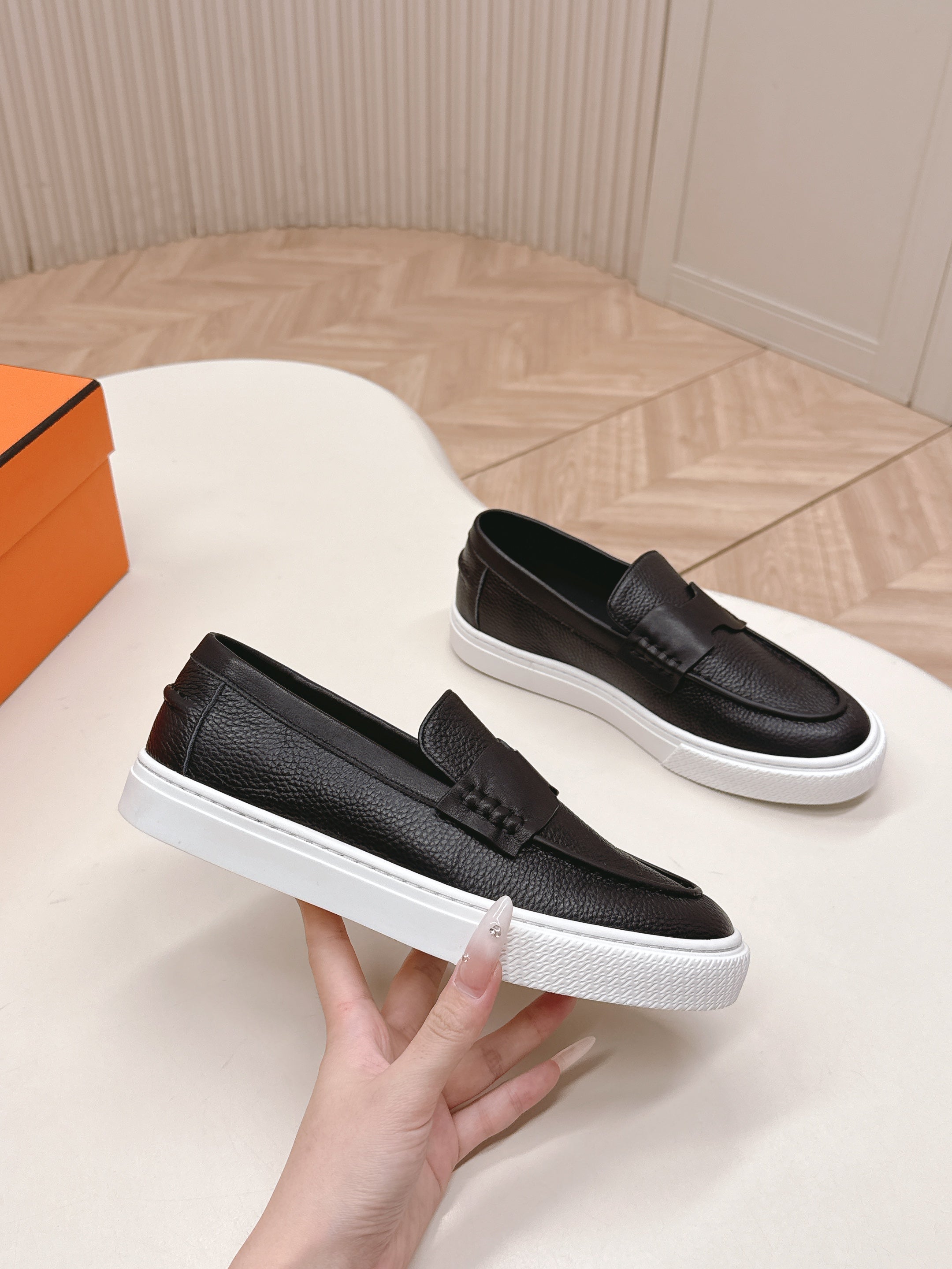 A-Sneakers