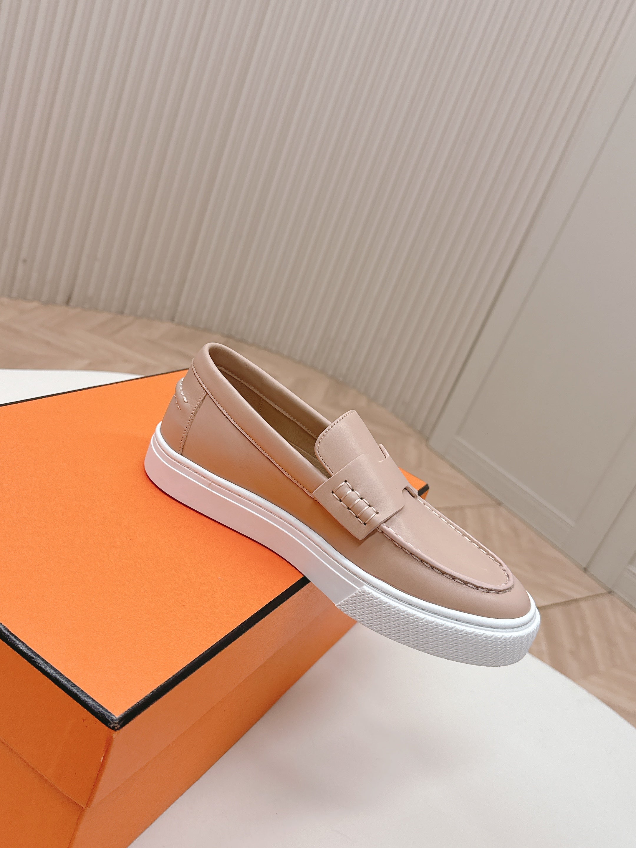 A-Sneakers