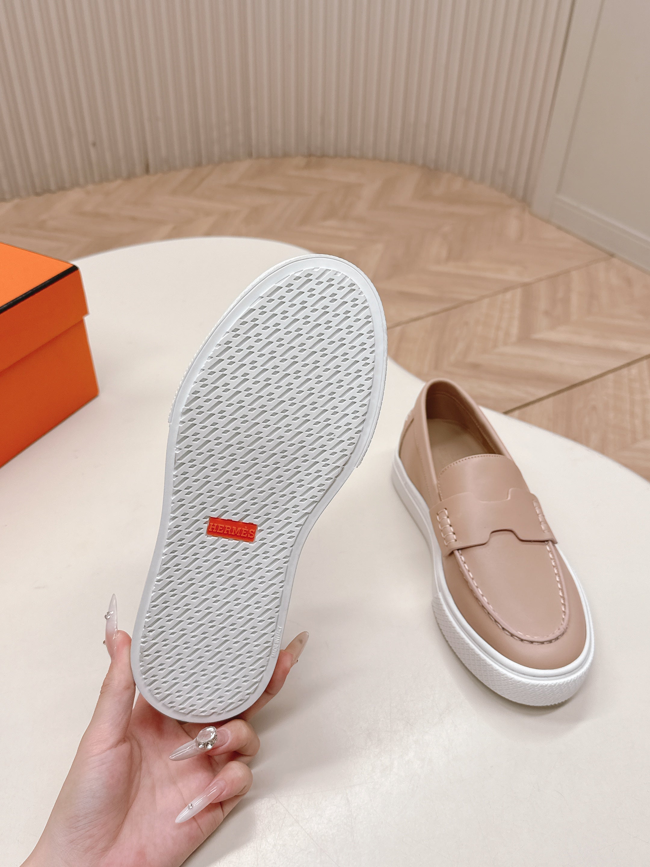 A-Sneakers