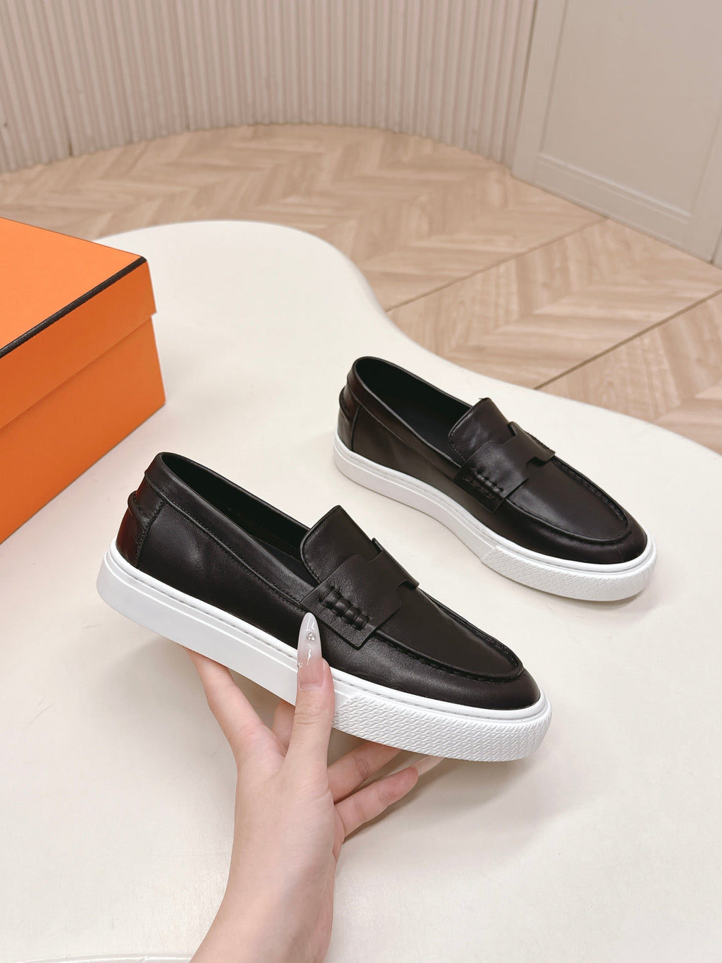A-Sneakers