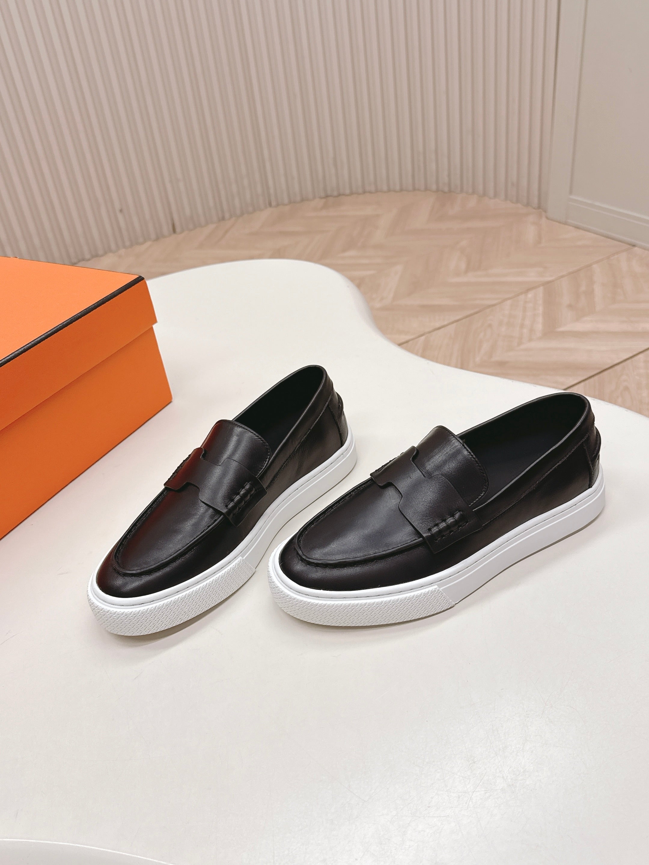 A-Sneakers