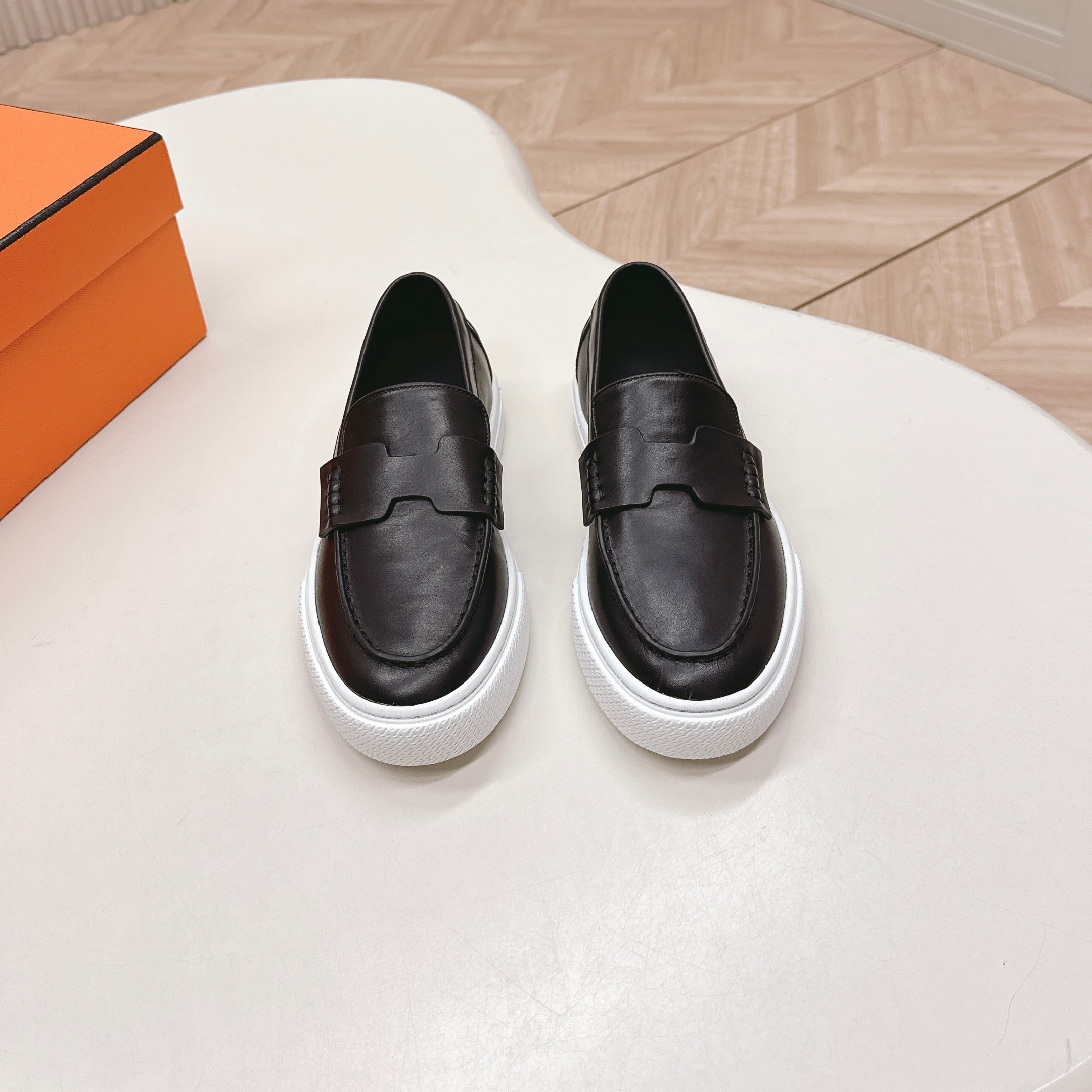 A-Sneakers