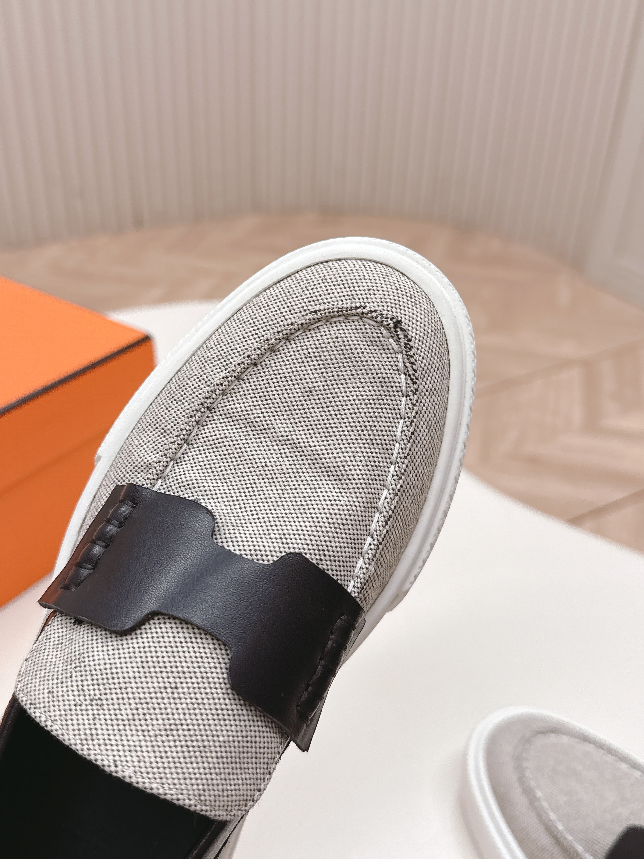 A-Sneakers