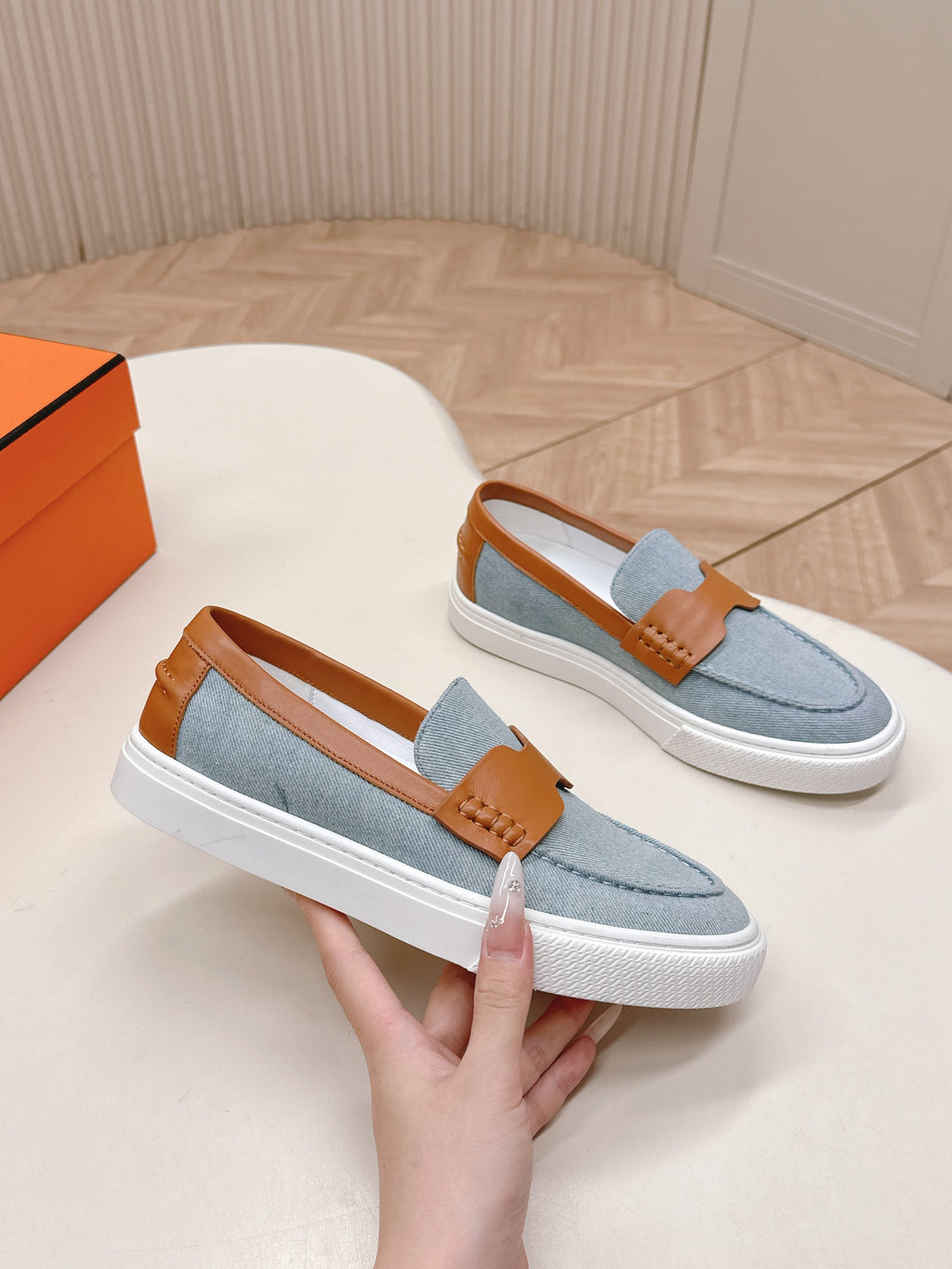 A-Sneakers