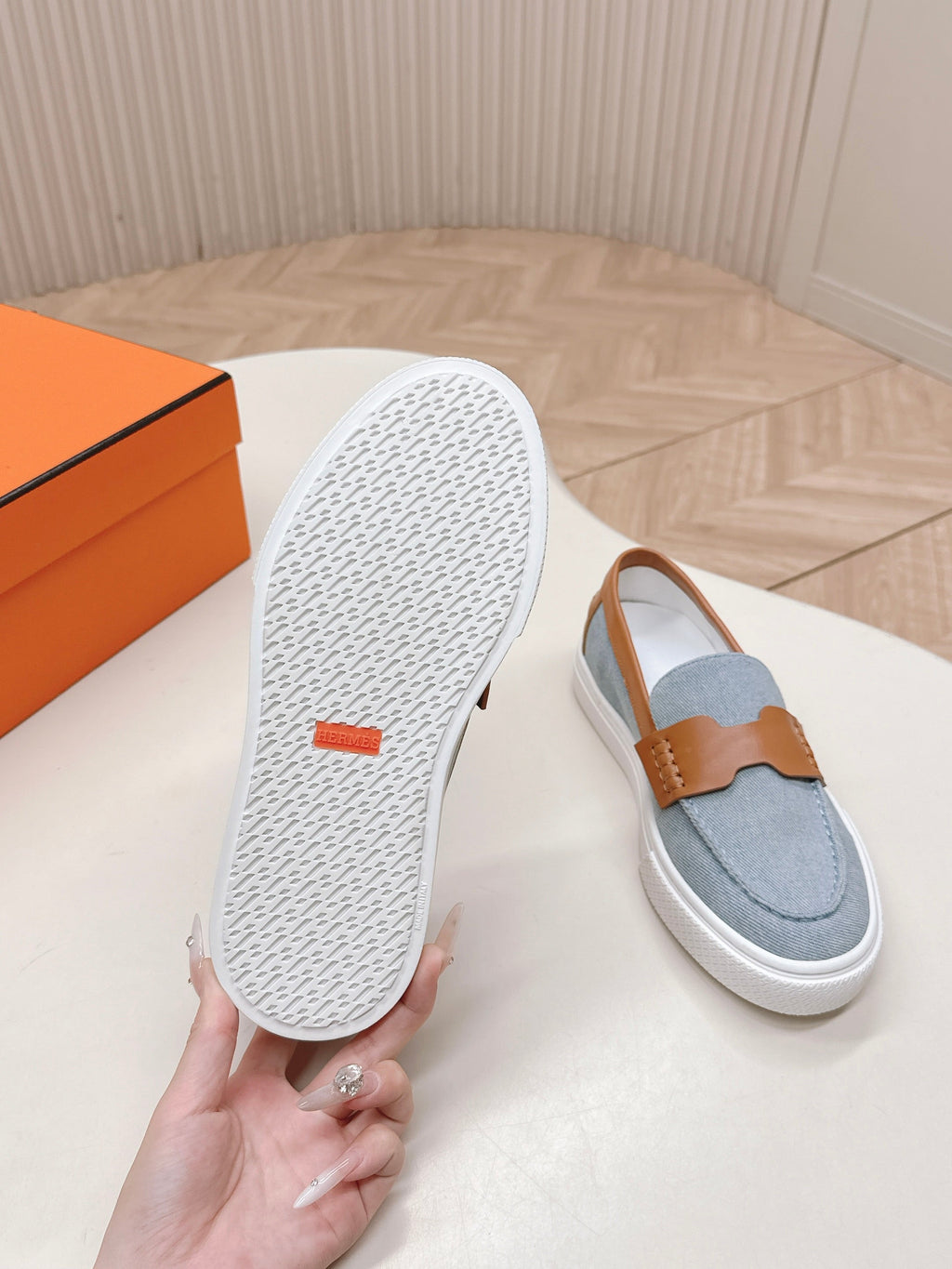 A-Sneakers