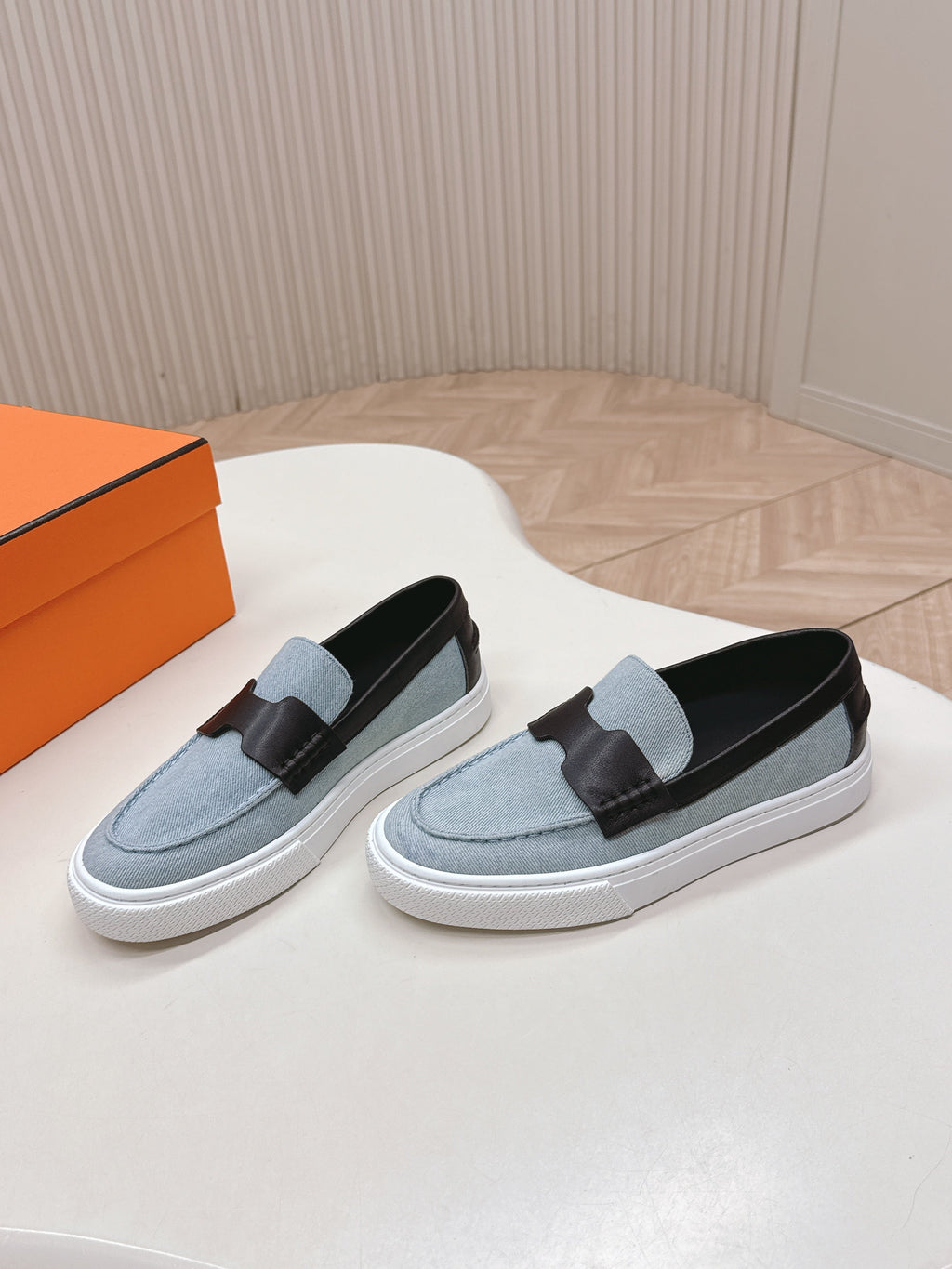 A-Sneakers