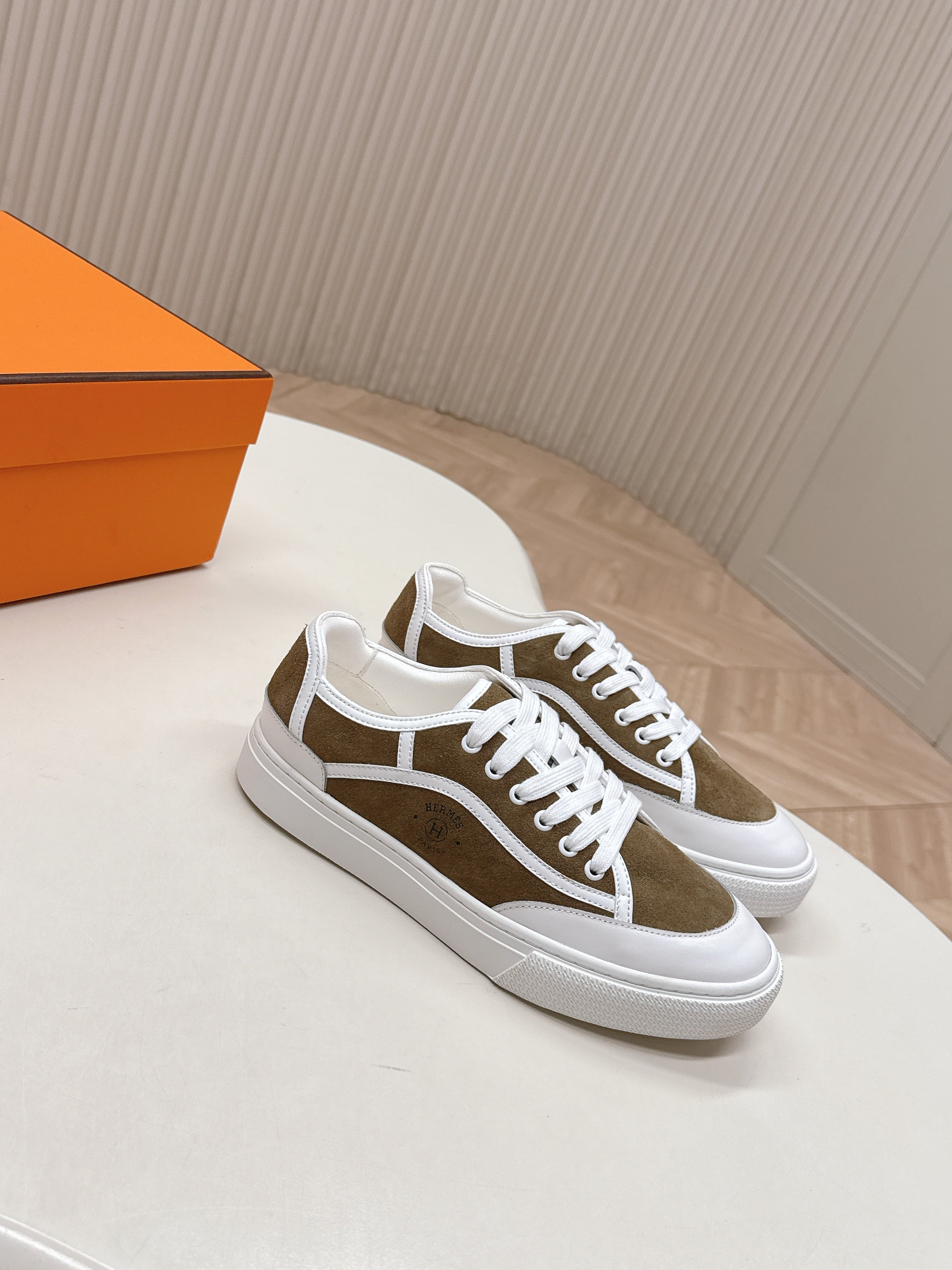 A-Sneakers
