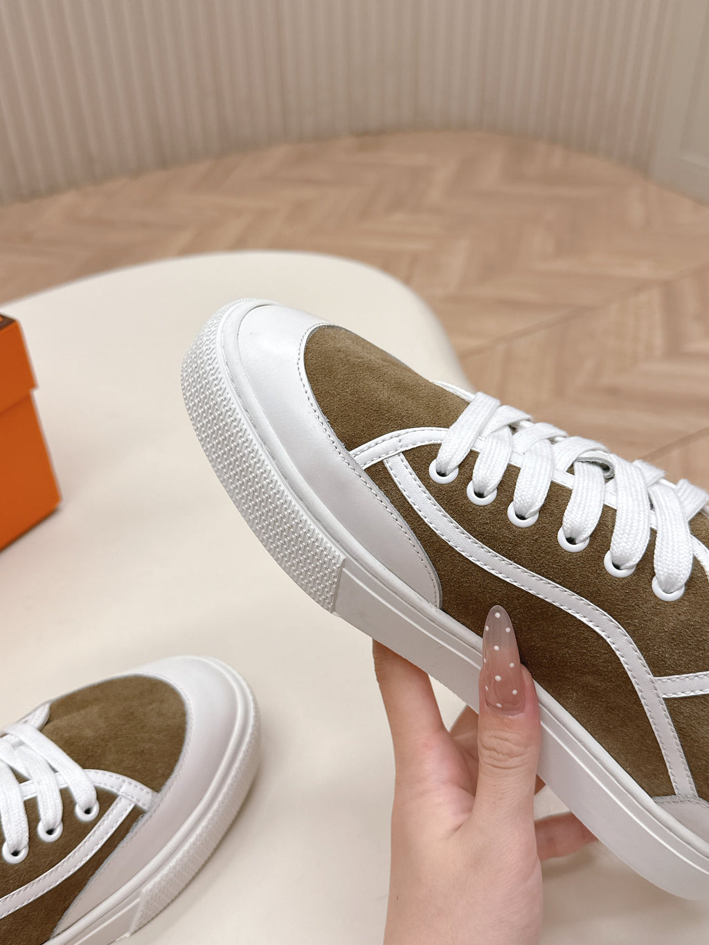 A-Sneakers