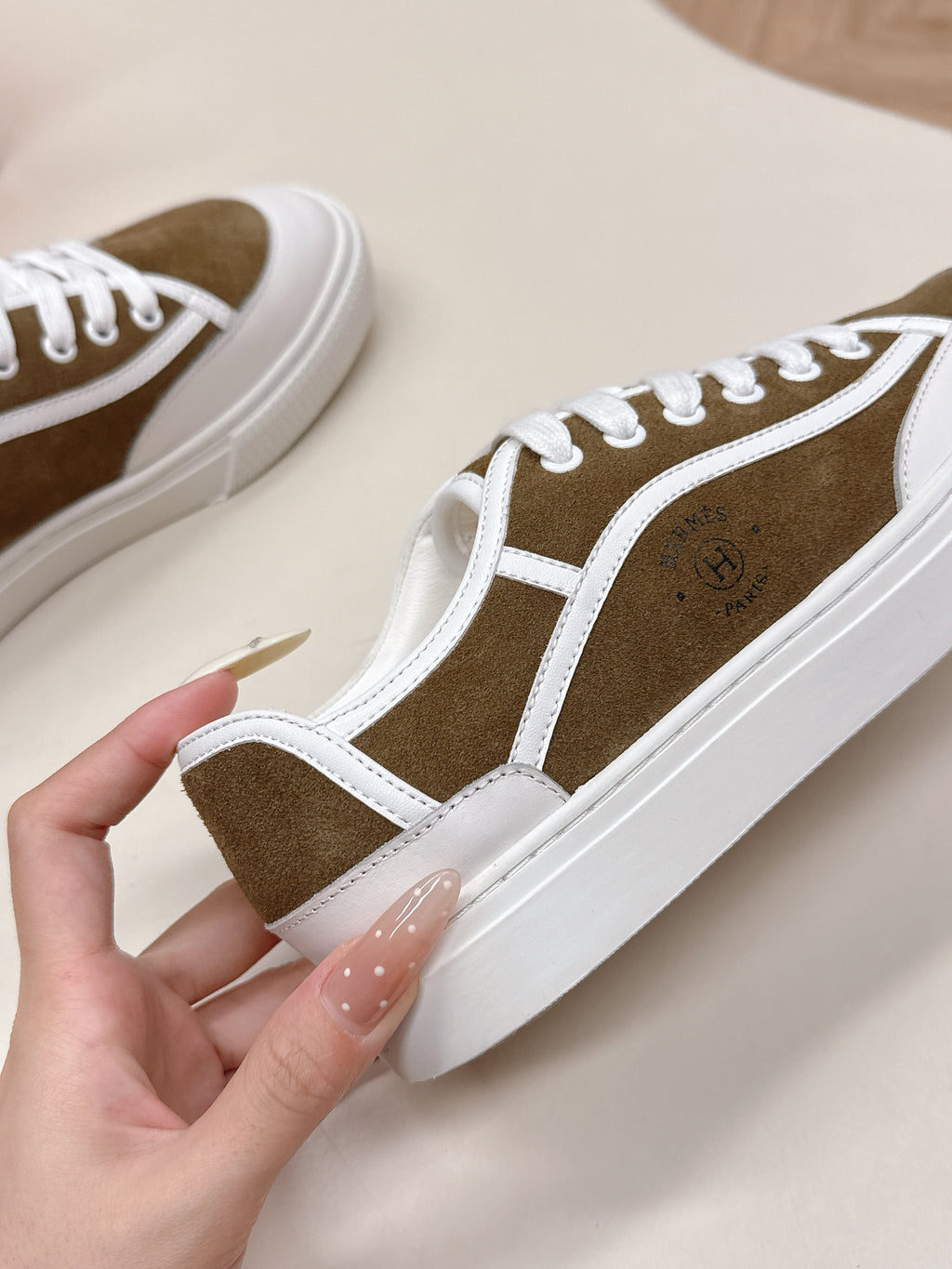 A-Sneakers