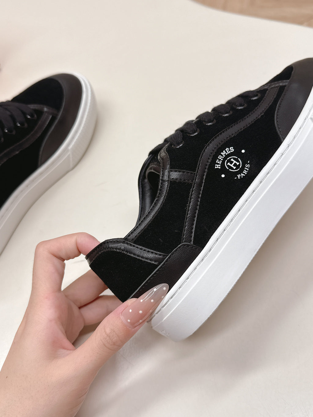 A-Sneakers