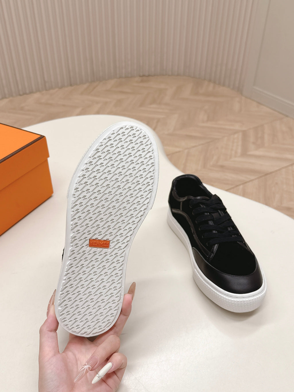 A-Sneakers