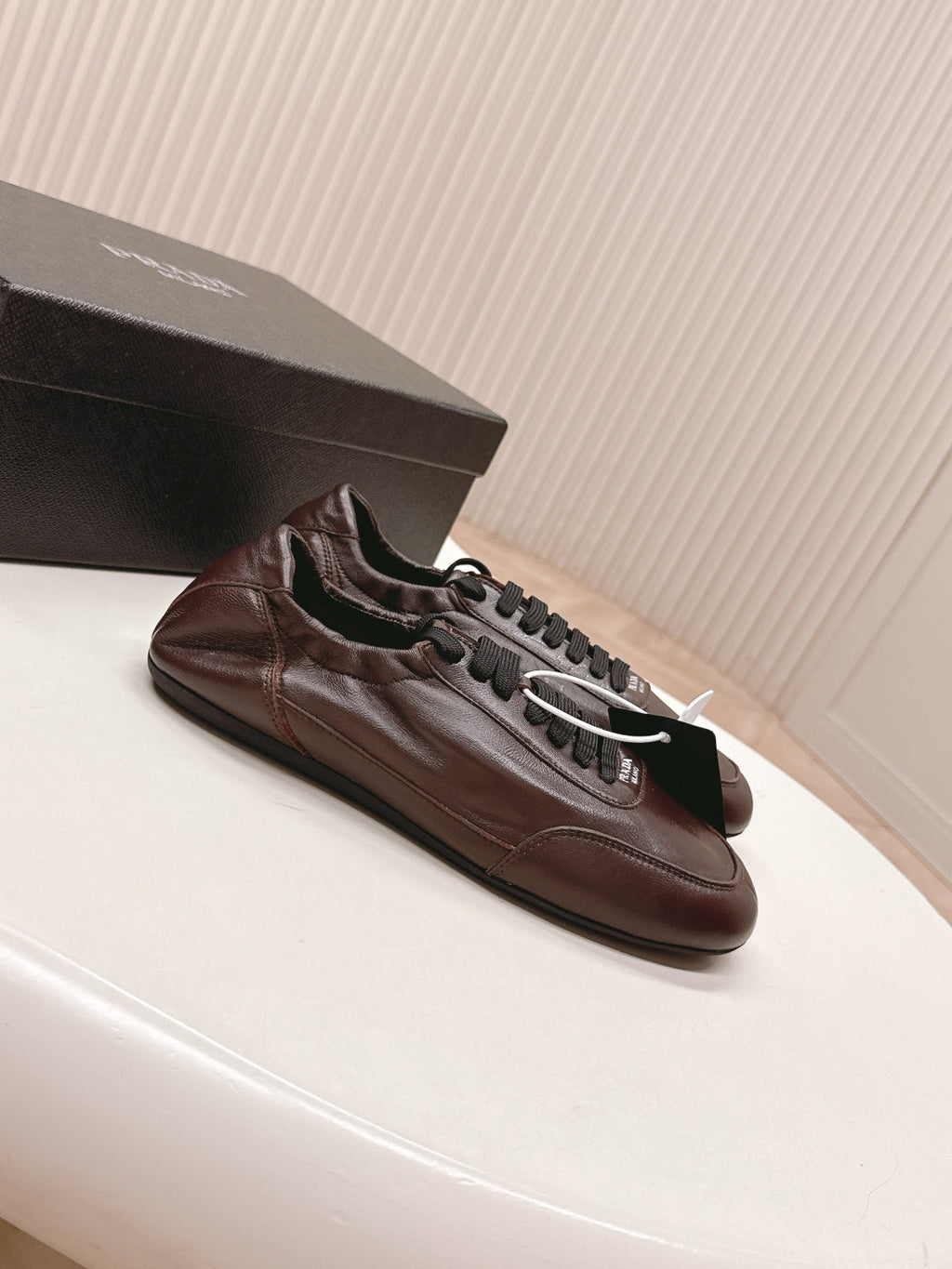P-Sneakers