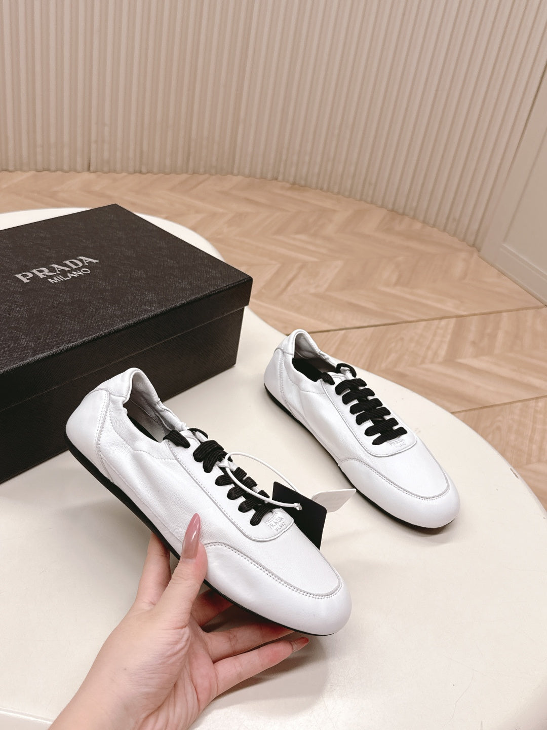 P-Sneakers