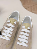 P-Sneakers