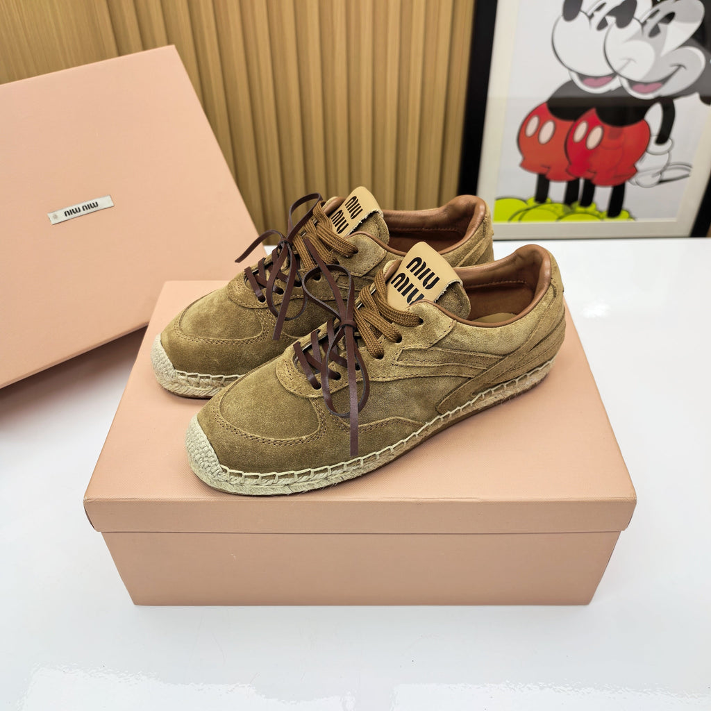 M-Sneakers