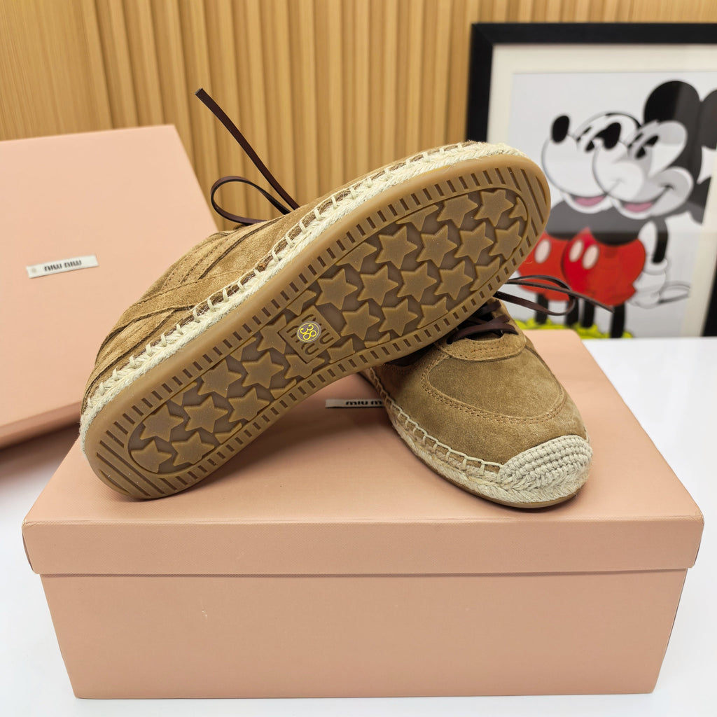 M-Sneakers