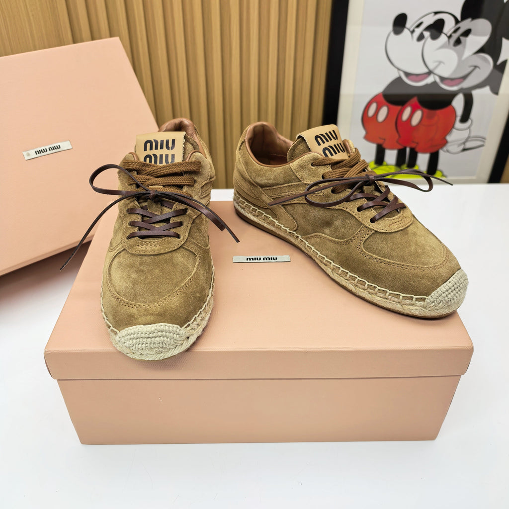 M-Sneakers