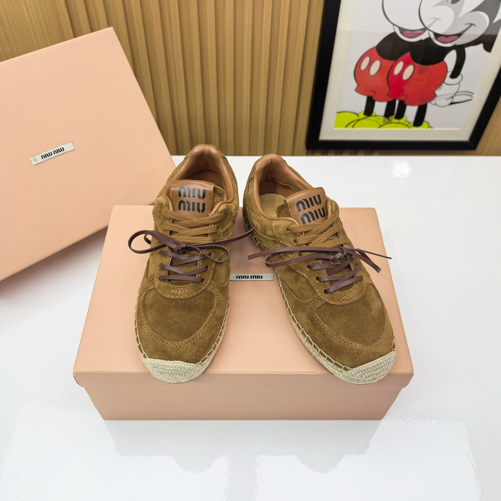 M-Sneakers