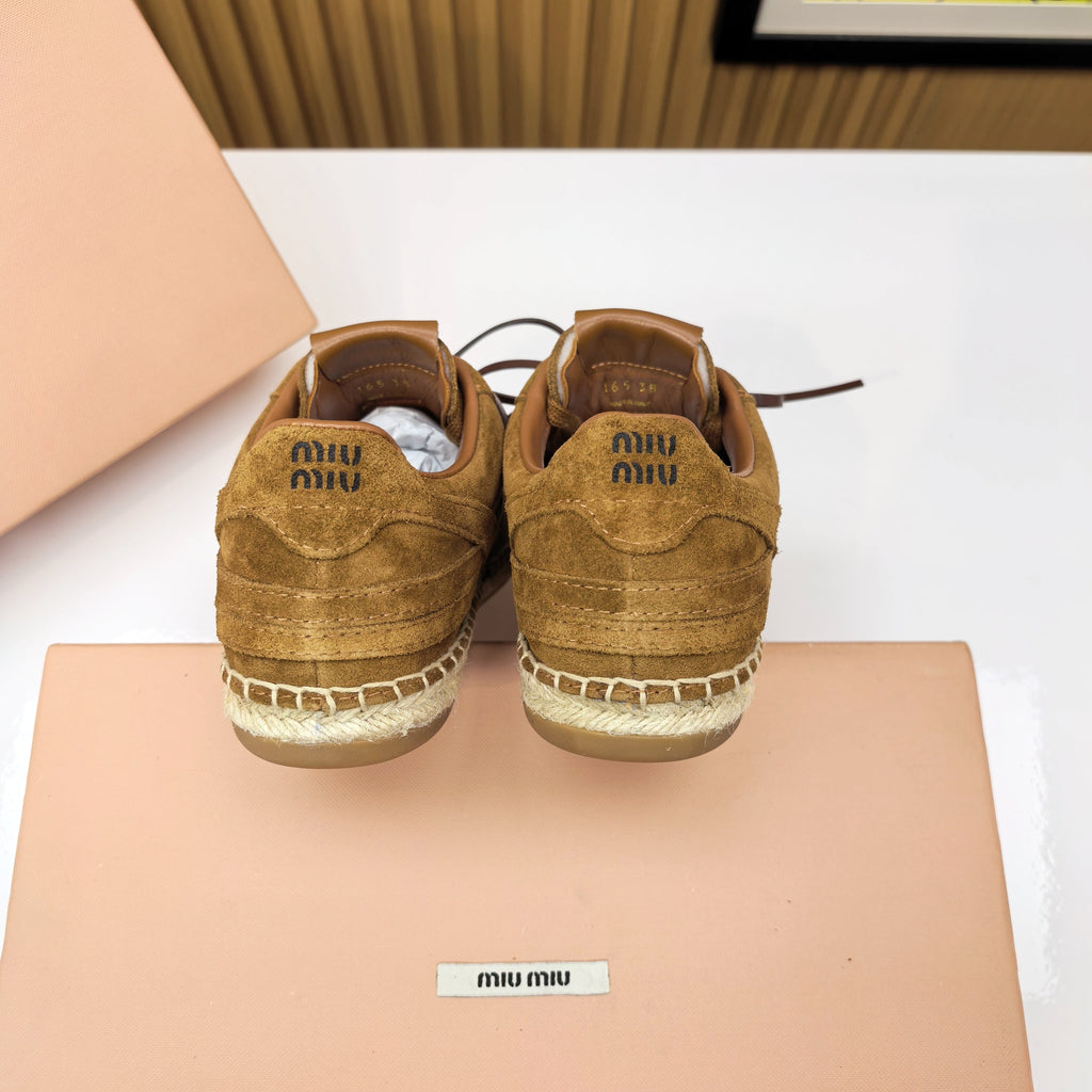 M-Sneakers