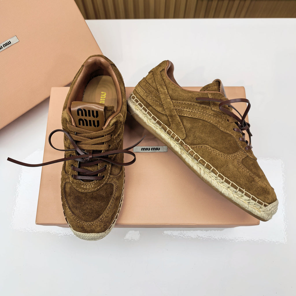 M-Sneakers