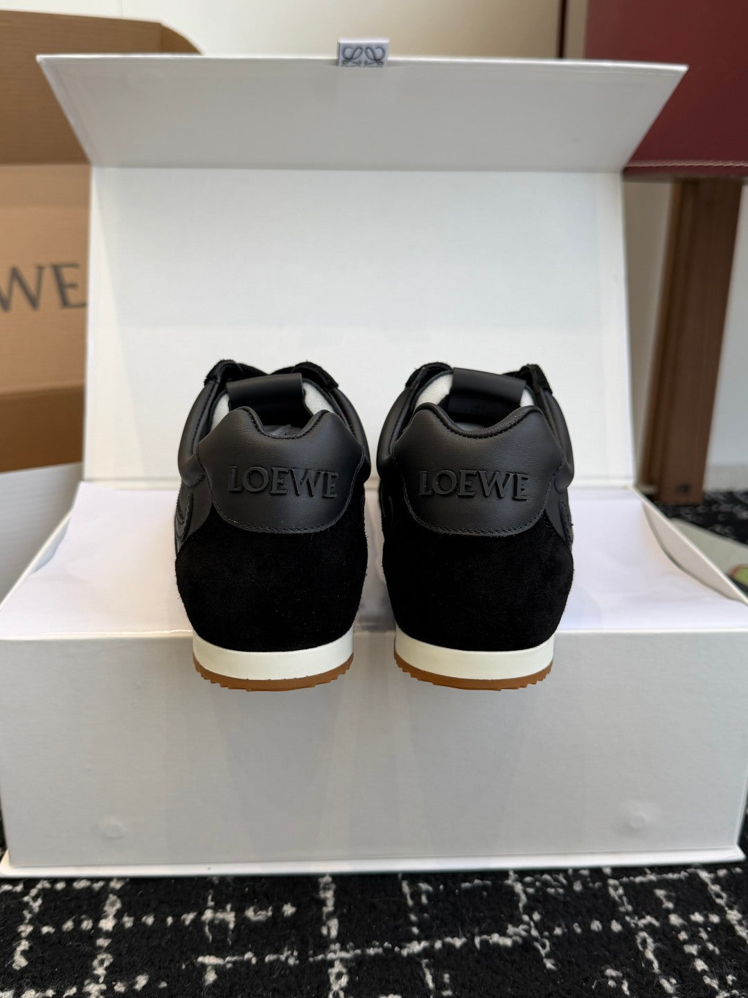 L2-Sneakers