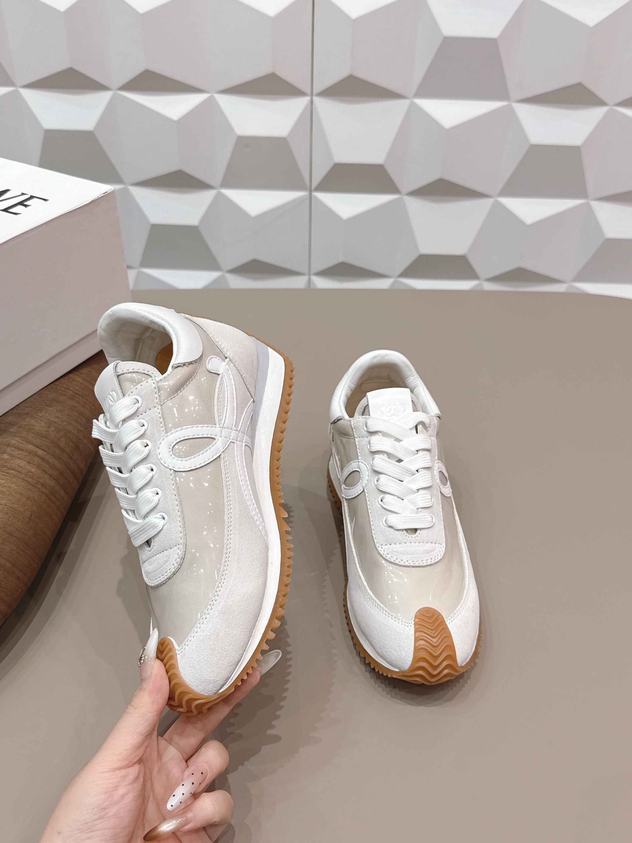 L2-Sneakers