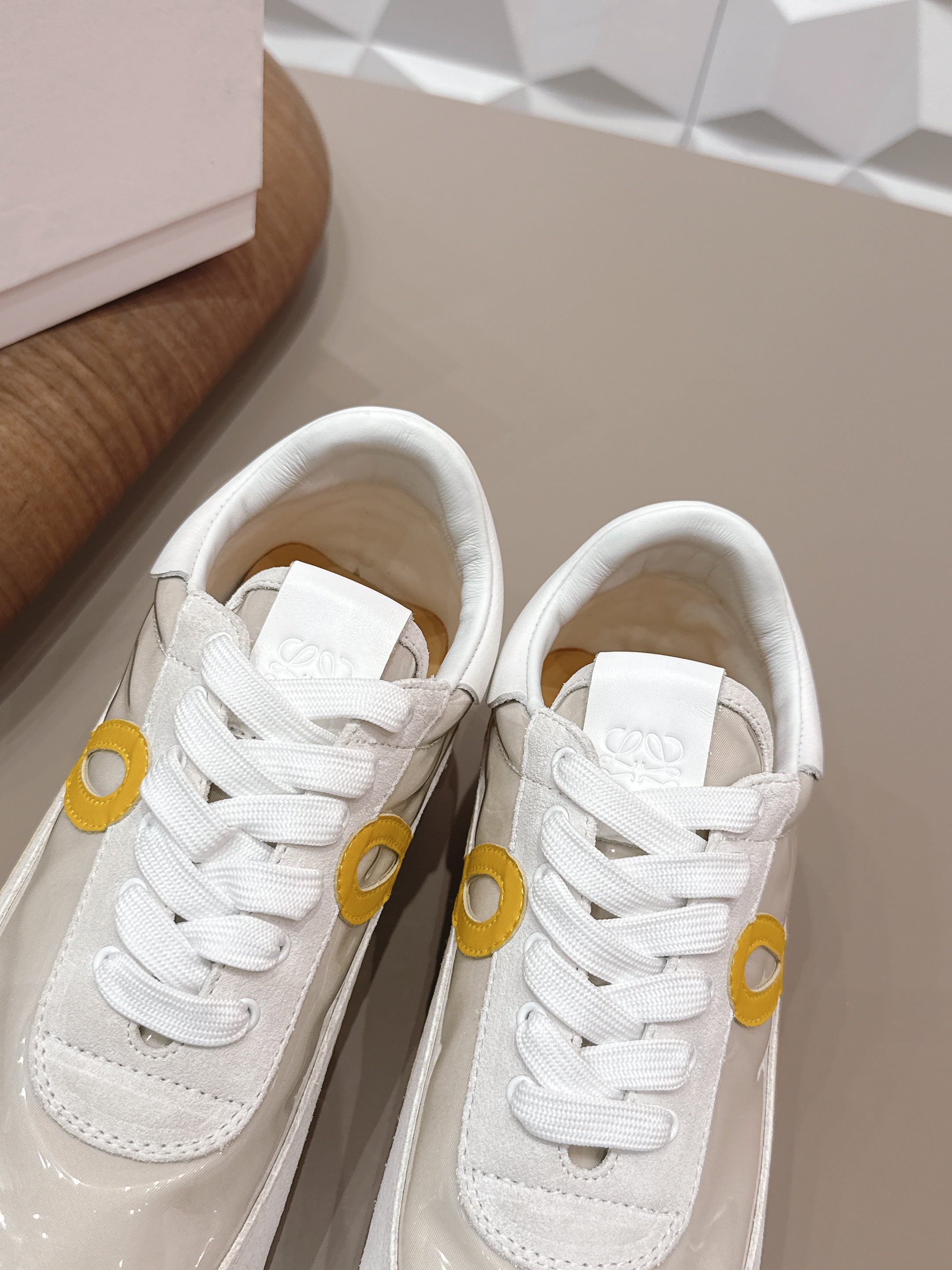 L2-Sneakers